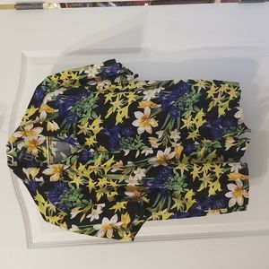 Forever 21 Short Sleeve Button Down Hawaiian …